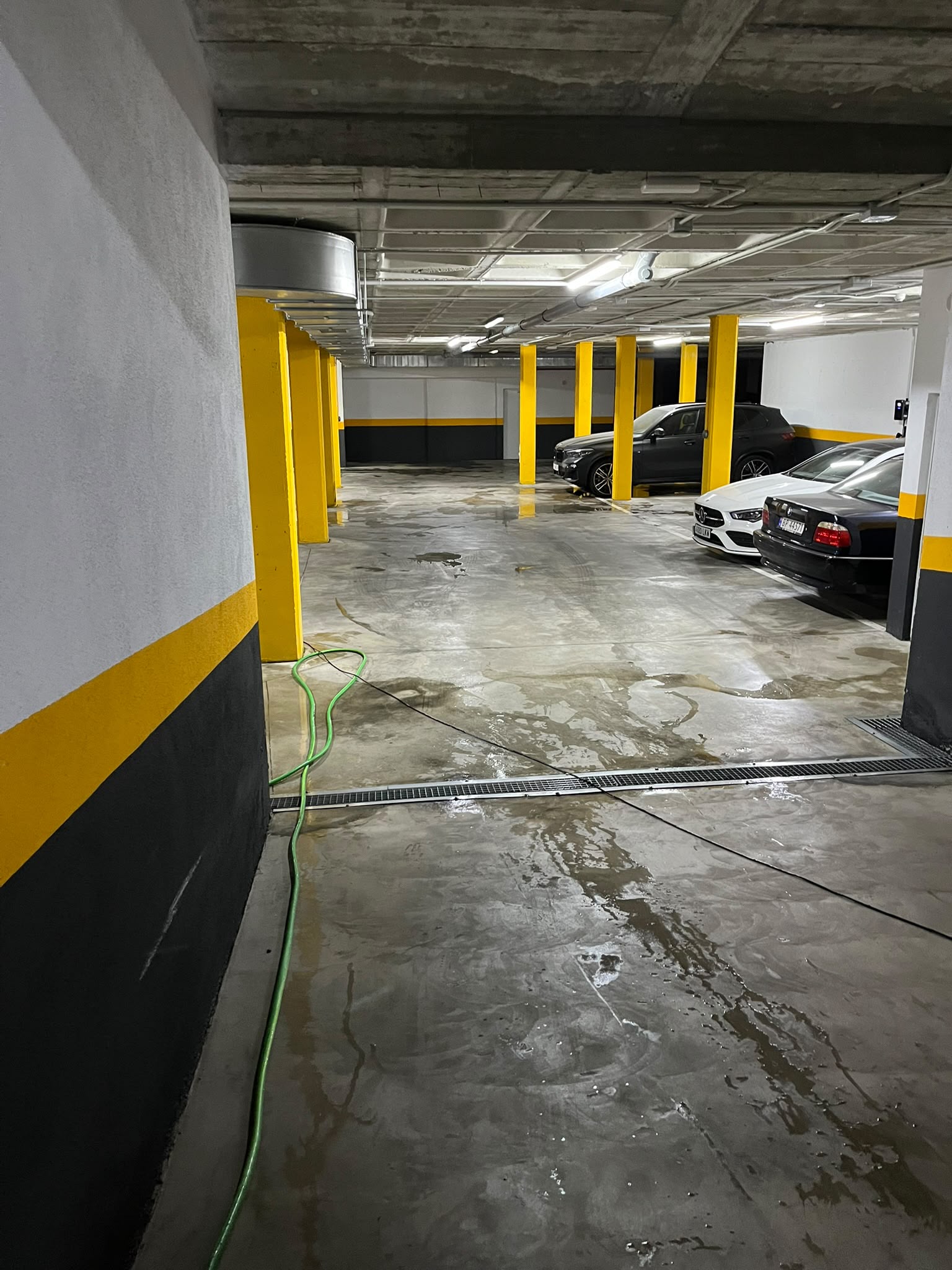 Parking durante la limpieza de su pavimento